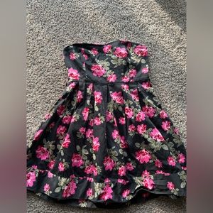 Twenty One Floral Dress size Small?